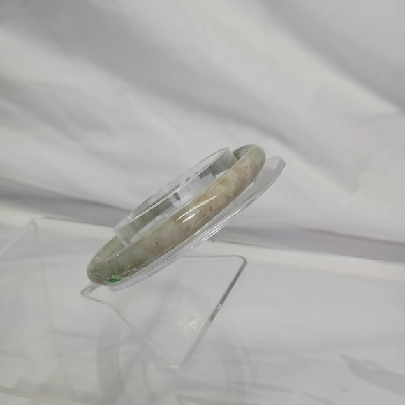 Jadeite Bangle - Picture 6 of 6